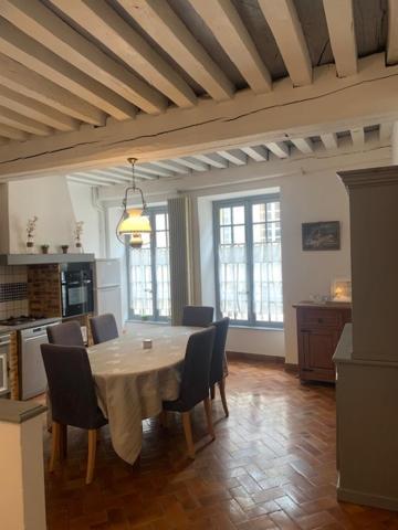 Appartement La tour de Jade à Avallon Extérieur photo